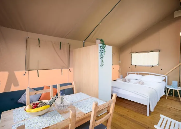 Krk Glamping Village Luxusní stan Brusici