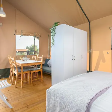 Luxury tent Krk Glamping Village *